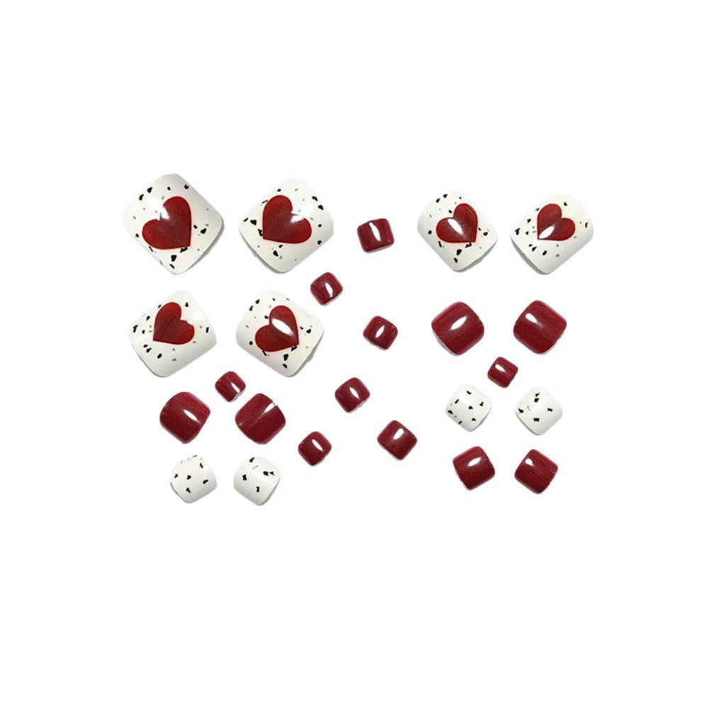 Artificial nails in romantic heart design Bowlift