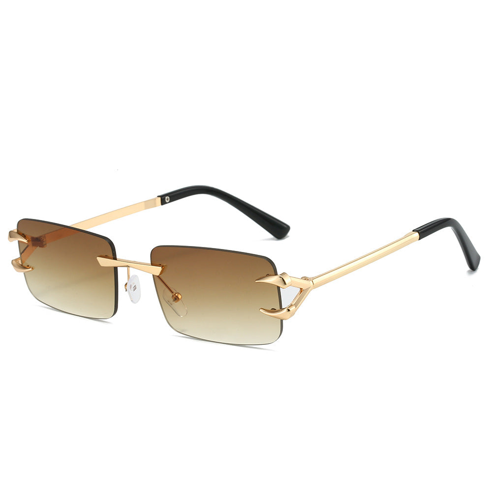Women's futuristic sunglasses with innovative frame and weather-resistant lenses Bowlift