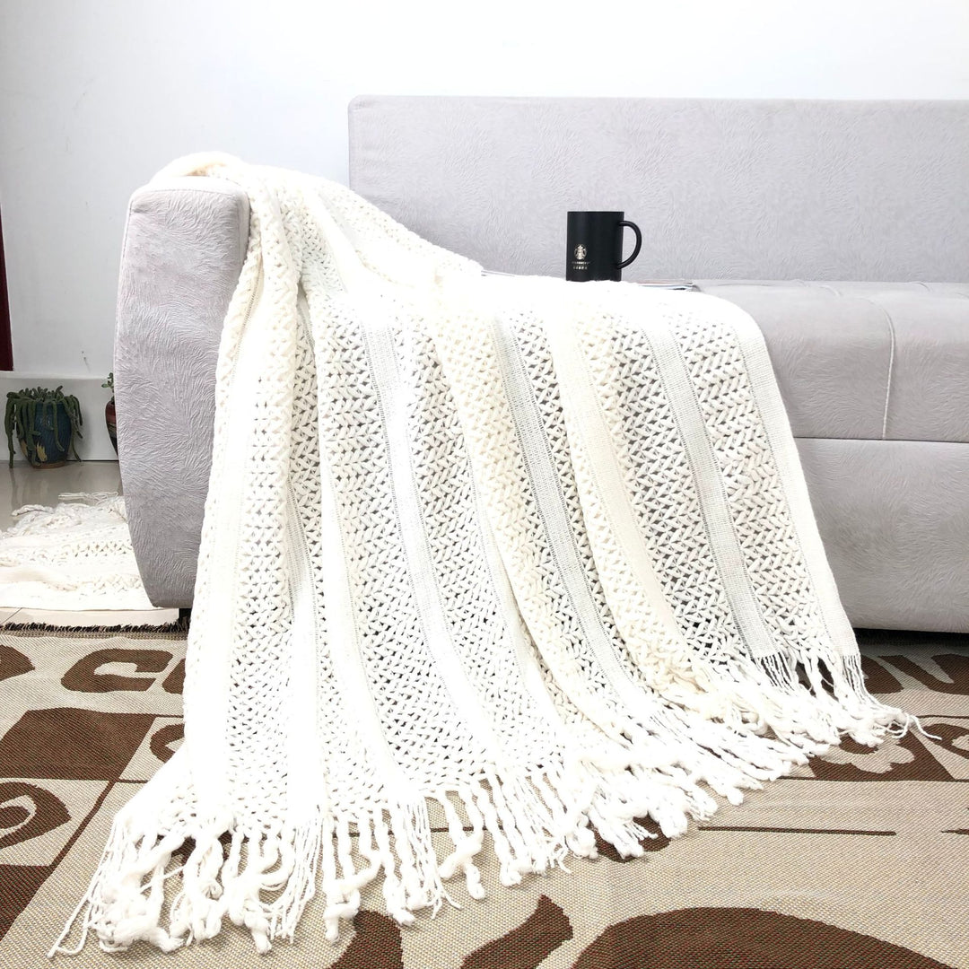 Cozy Knit Throw Blanket Bowlift