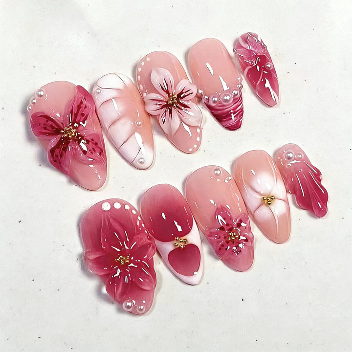 Artificial nails with exclusive flower design Bowlift