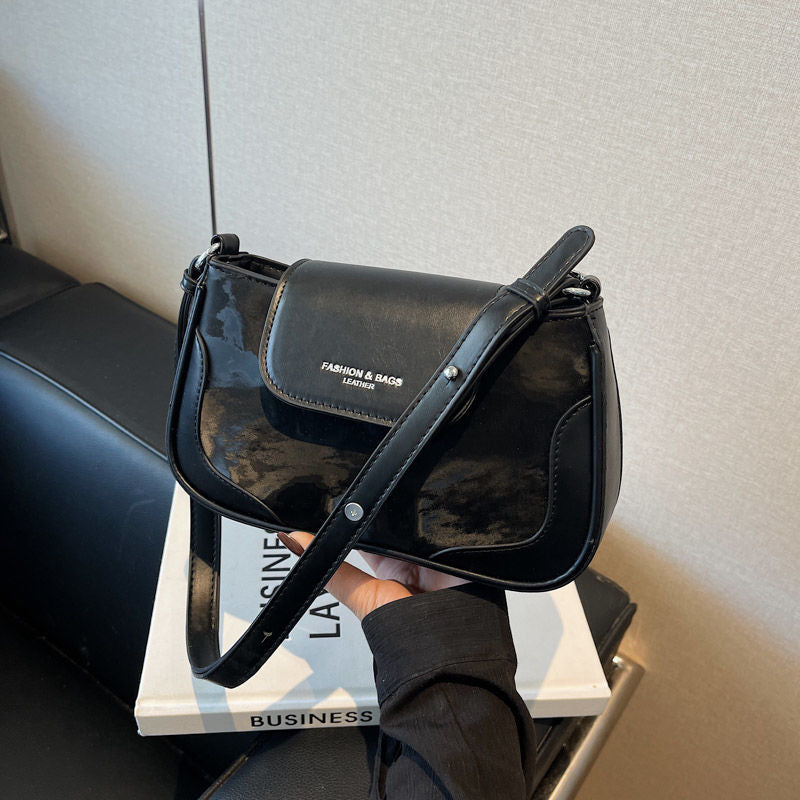Chic Mini Crossbody Handbag Bowlift
