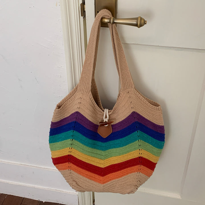 Artisan ven Beach Tote Bowlift