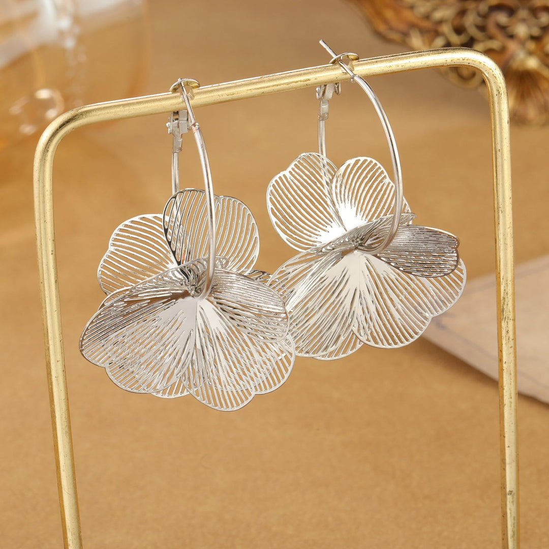 Floral Filigree Hoop Earrings Bowlift