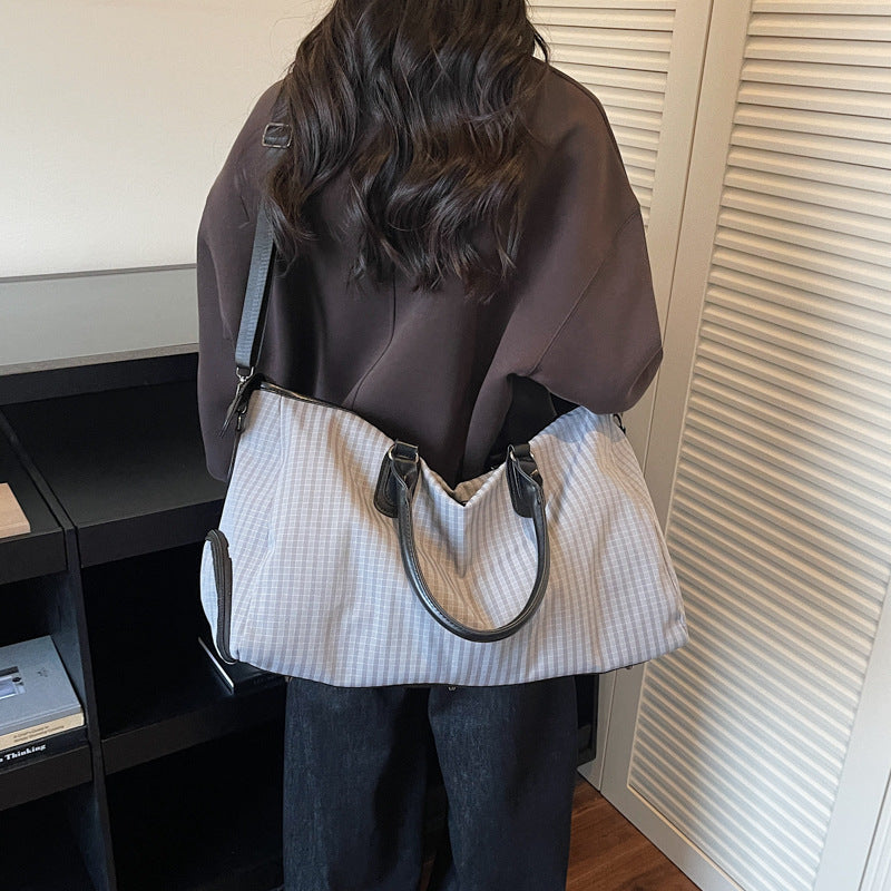 Stylish Travel Weekender Bag Bowlift