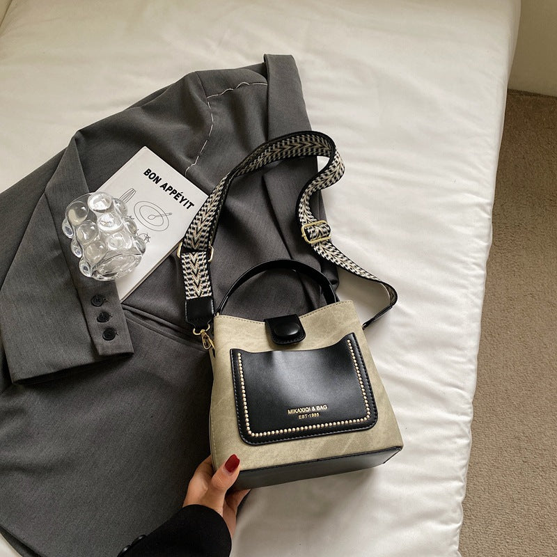 Chic Structured Mini Bucket Bag Bowlift