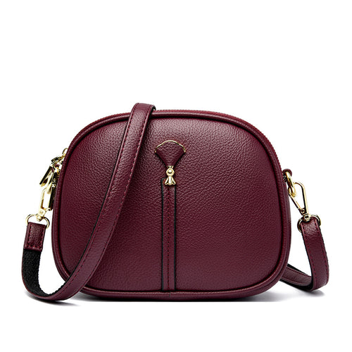 Elegant Textured Crossbody Handbag