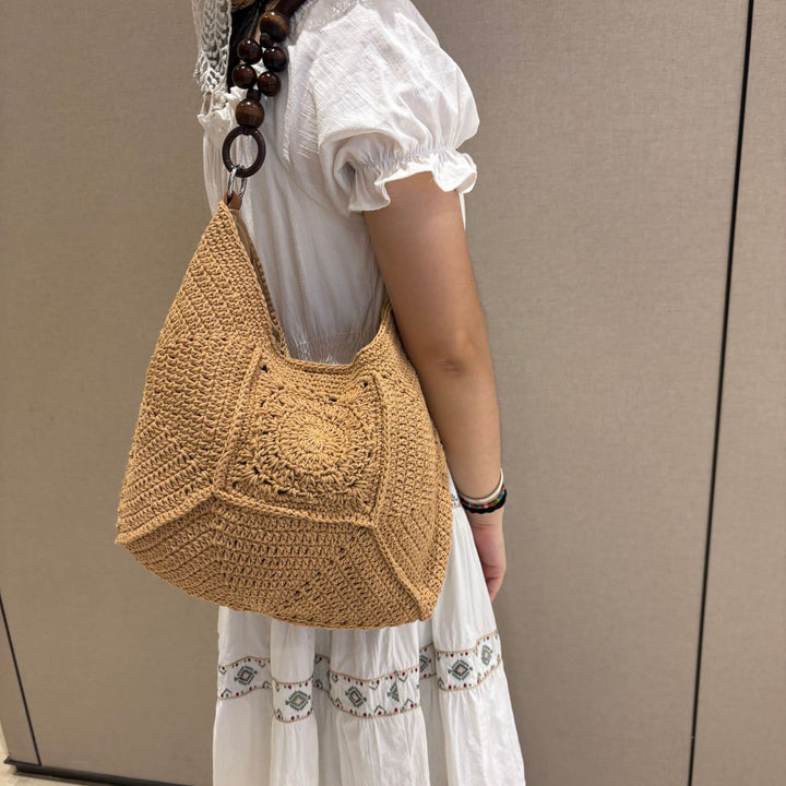 Hand-knotted shoulder bag with wooden handles Bowlift