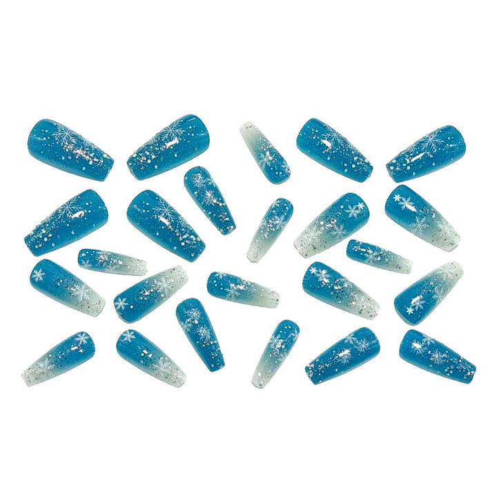 Artificial nails in winter snowflake design Bowlift