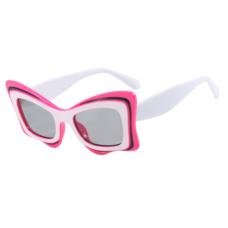 Women's oversized sunglasses in extravagant design Bowlift