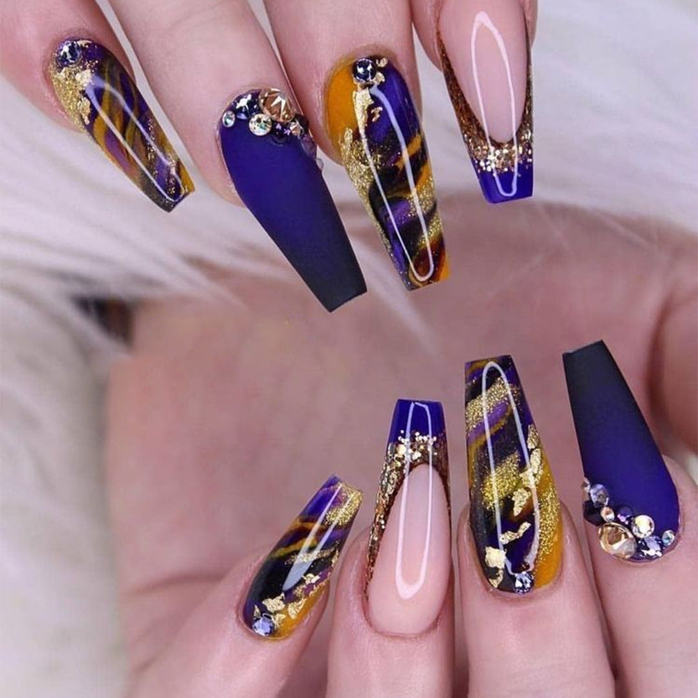Artificial nails with glamorous design Bowlift