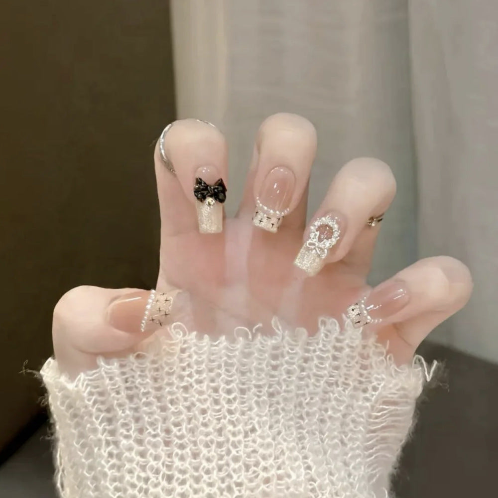 Elegant Bow-Embellished Press-On Nail Set