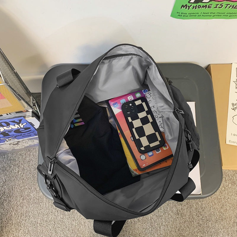 Sporty Travel Bag in Modern Design Bowlift