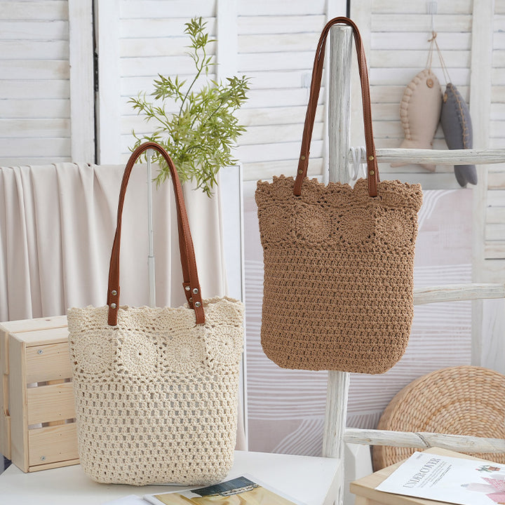 Handwoven bast bag Bowlift