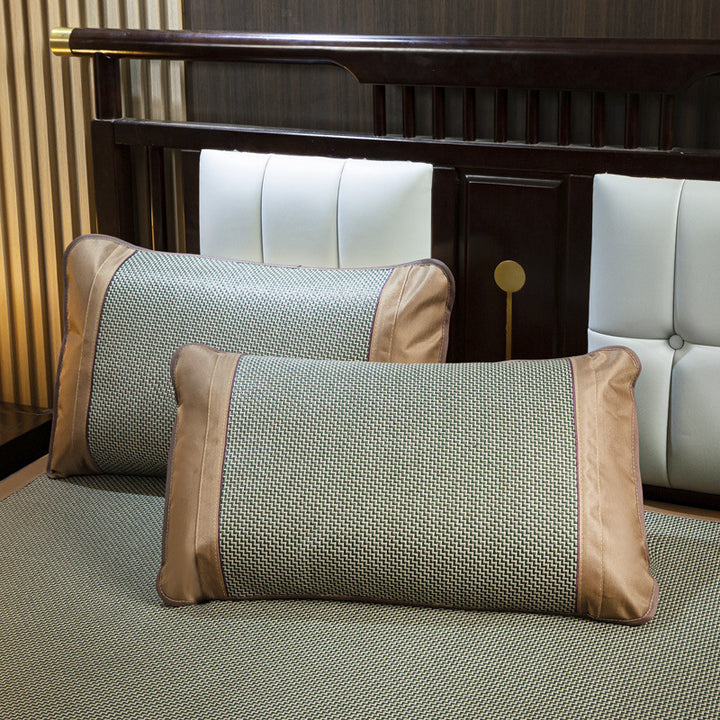 Women luxurious bedspread with elegant design Bowlift