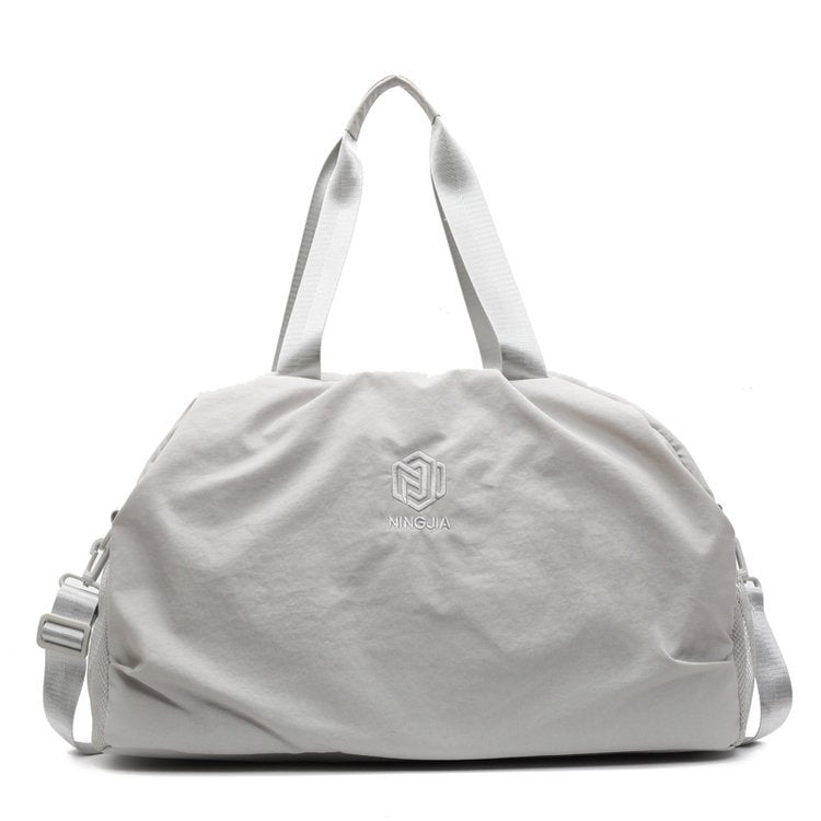 Versatile Multi-Pocket Travel Duffel