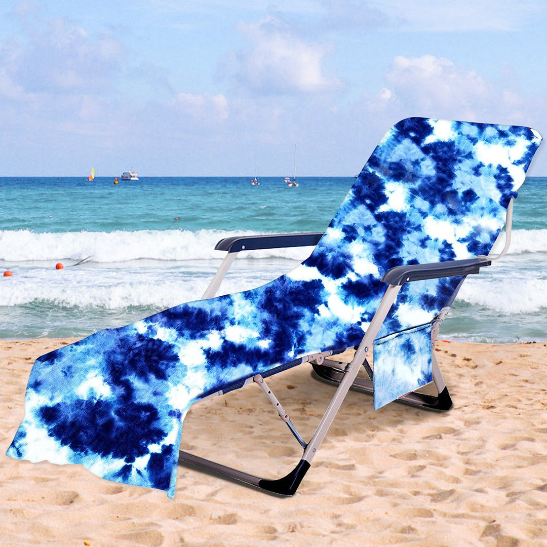 Beach towel with modern, geometric pattern Bowlift