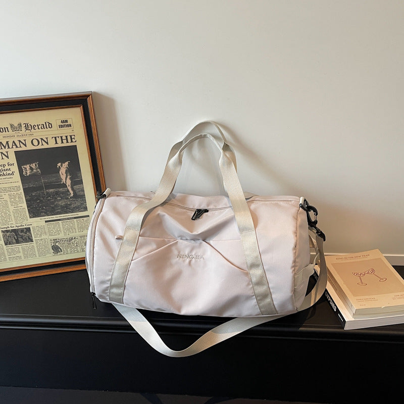 Versatile Travel Duffel with Adjustable Shoulder Strap