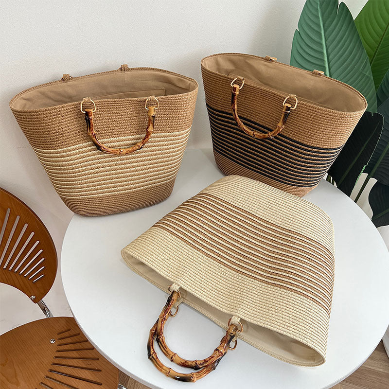 Stylish straw bag with high-quality wooden handle Bowlift