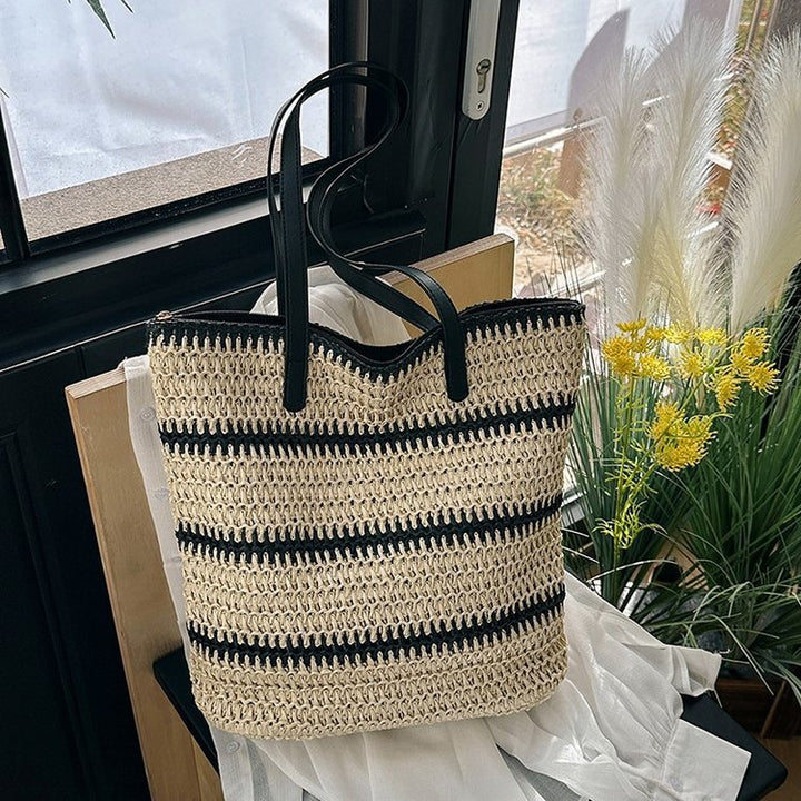 Handmade beach bag with striking leather handles Bowlift