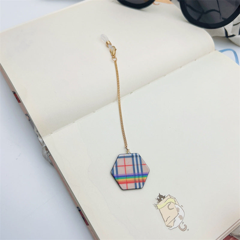 Heart-Designed Eyewear Chain Holder Bowlift