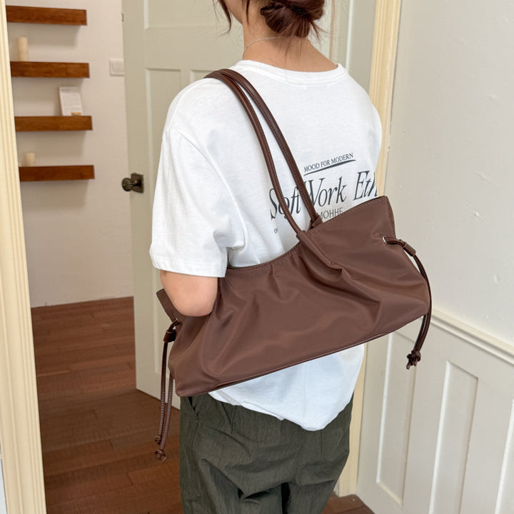 Spacious Tote Bag Bowlift