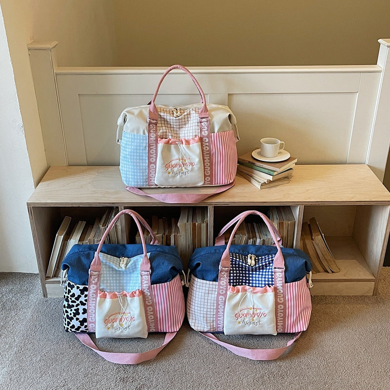 Fashionable leisure and travel bag Bowlift