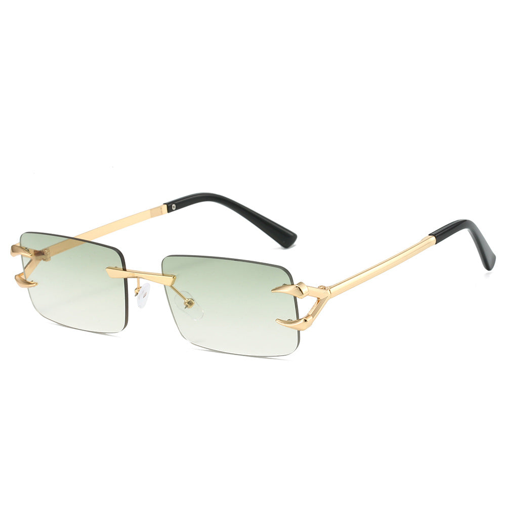 Women's futuristic sunglasses with innovative frame and weather-resistant lenses Bowlift