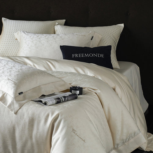 Premium bedding set with fine jacquard pattern and hotel closure Bowlift