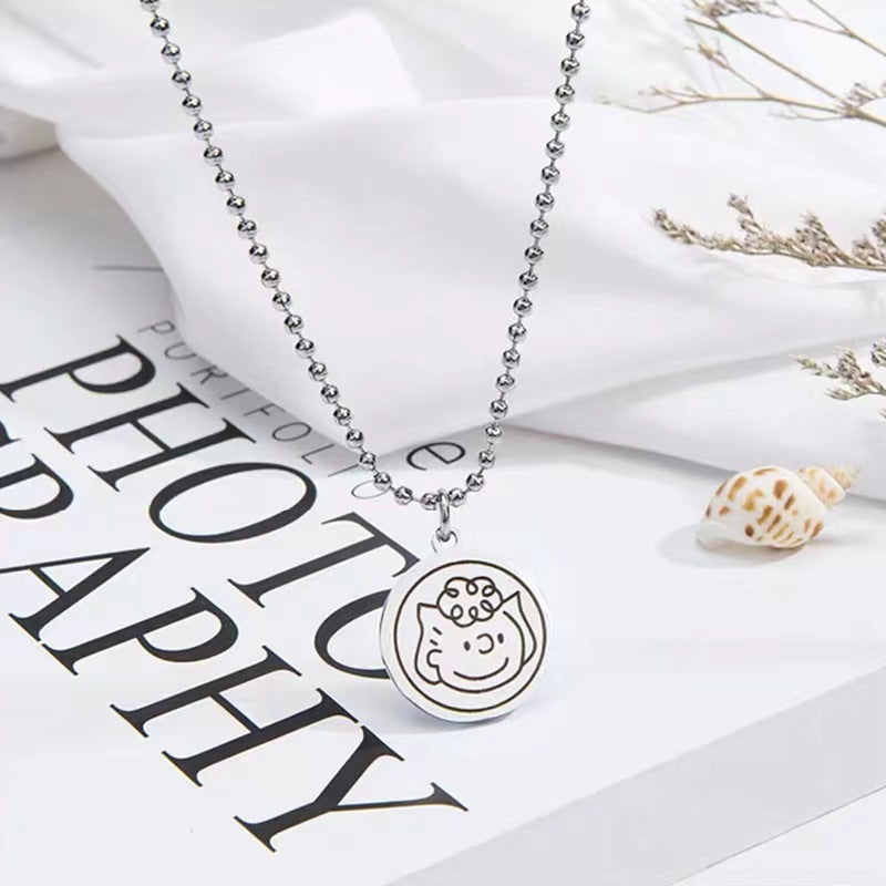 Outline Bear Pendant Necklace Bowlift