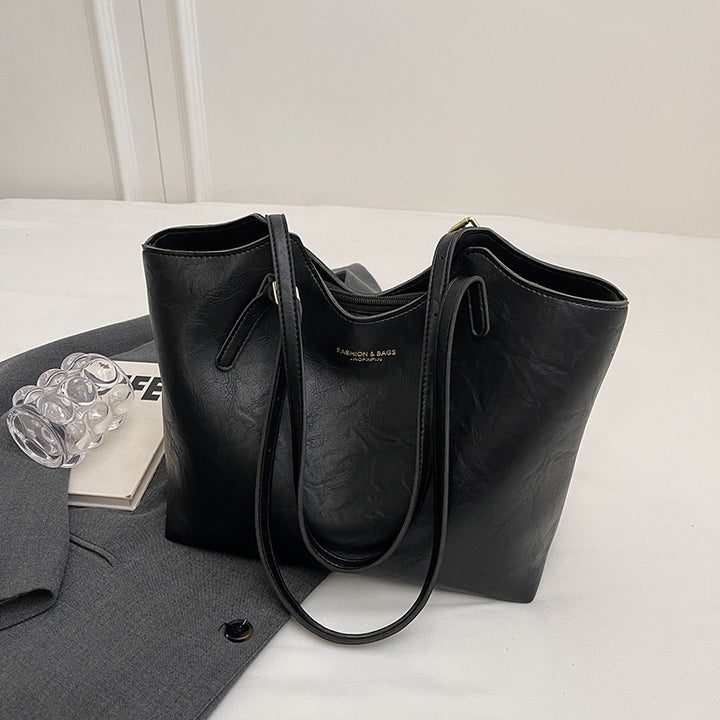 Elegant Leather Tote Bowlift