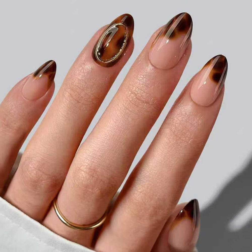 Artificial nails with elegant and curved tip Bowlift
