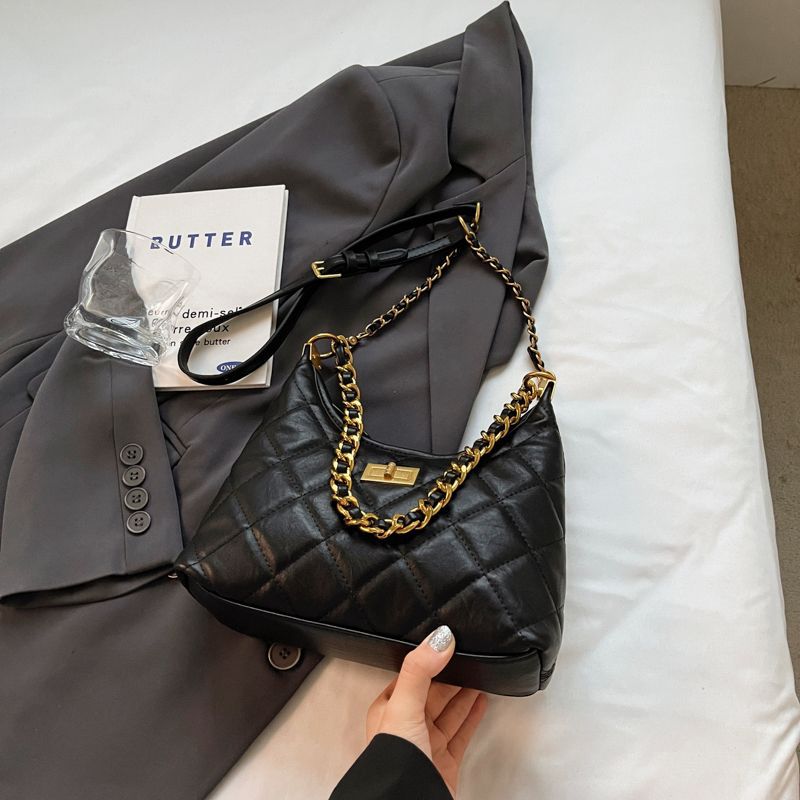 Quilted Luxury Handbag Bowlift