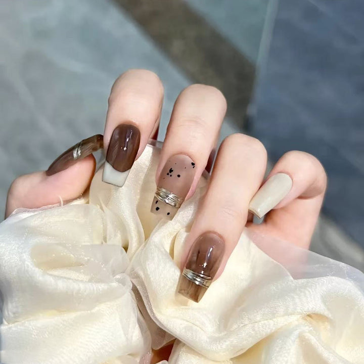 Artificial nails with elegant glitter and ombre design Bowlift