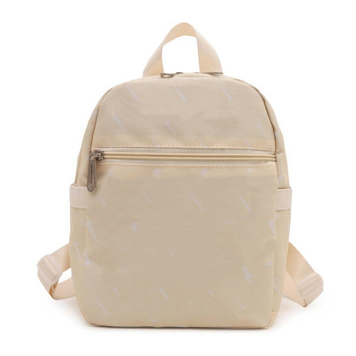 Smaller everyday backpack with practical outer pockets Bowlift