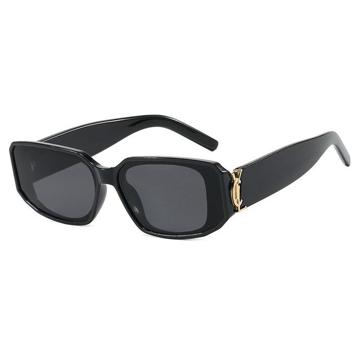 Women’s fashionable sunglasses with square design and luxurious details Bowlift