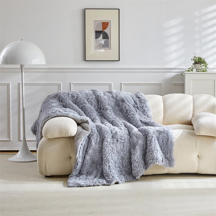 Luxurious Faux Fur Throw Blanket Bowlift