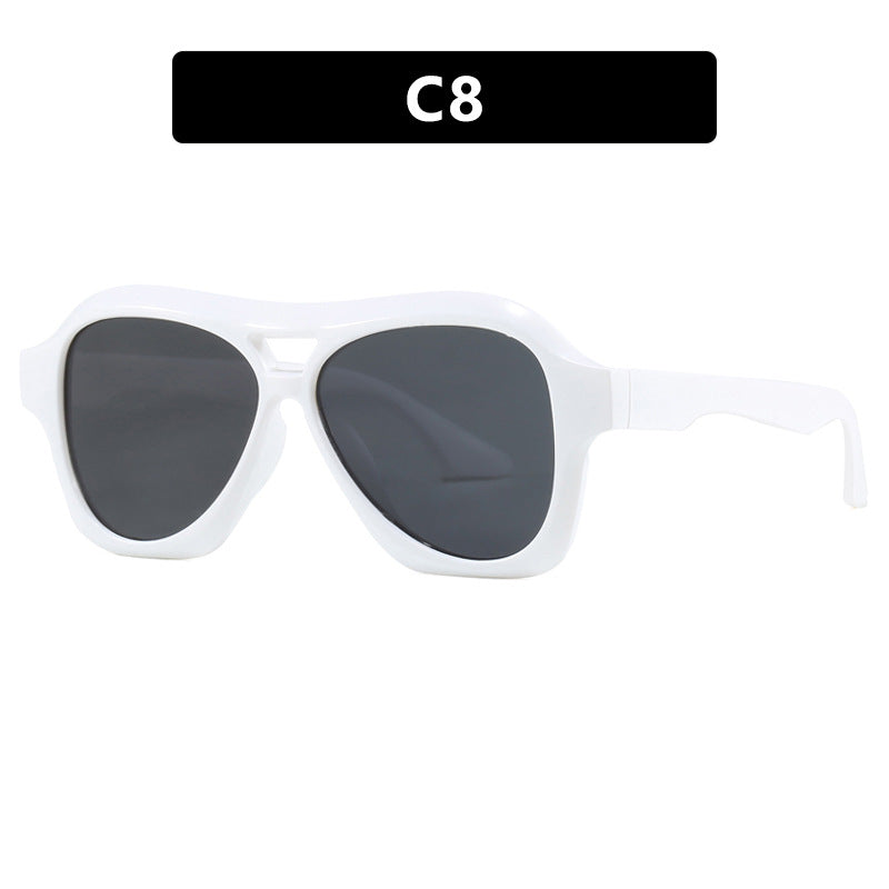 Ladies fashionable sunglasses in innovative design with wide frame Bowlift