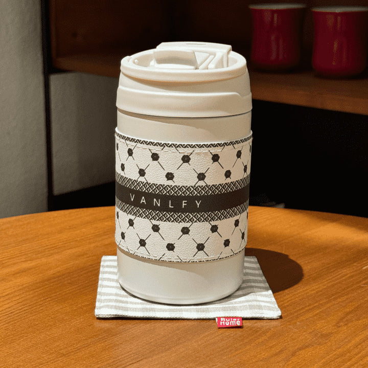 Women's Insulated Drinking Cup with Playful Animal Design Bowlift