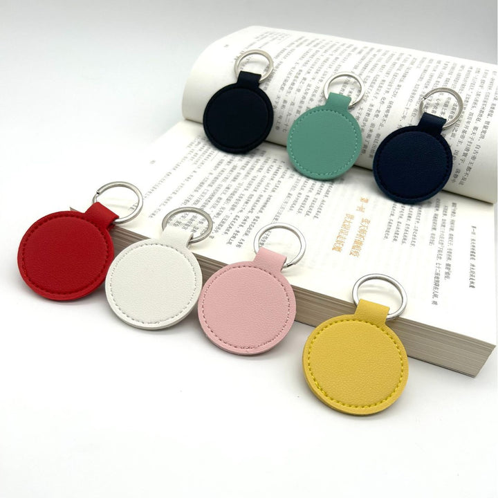 Unisex keychain in a stylish and functional design Bowlift