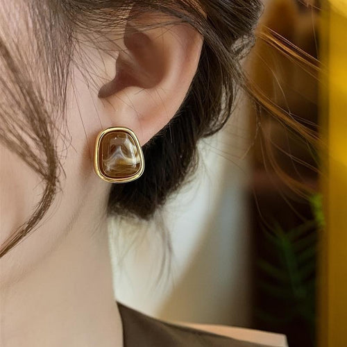 Glamorous earrings with high-quality amber elements Bowlift