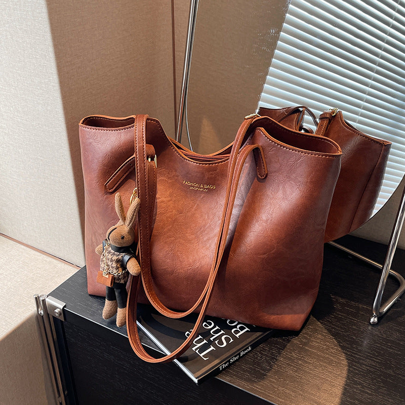 Elegant Leather Tote Bowlift