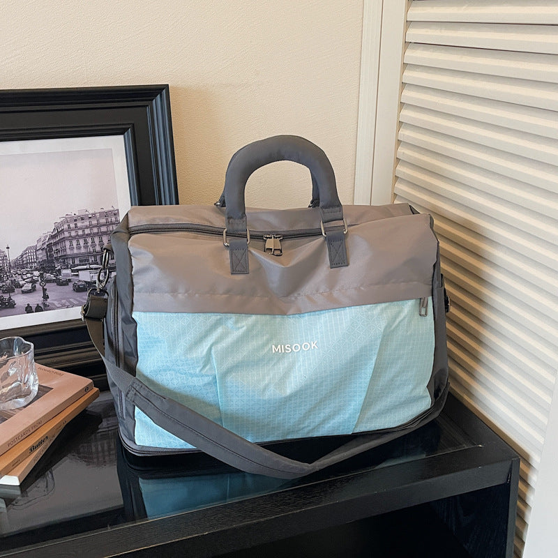 Women stylish sports and travel bag Bowlift