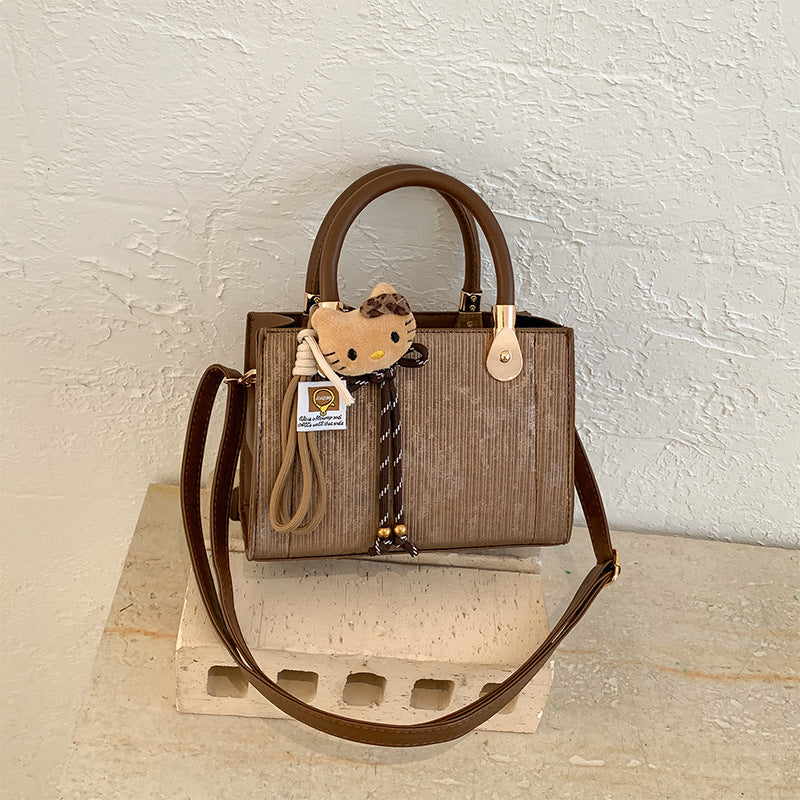 Elegant Textured Handheld Shoulder Bag