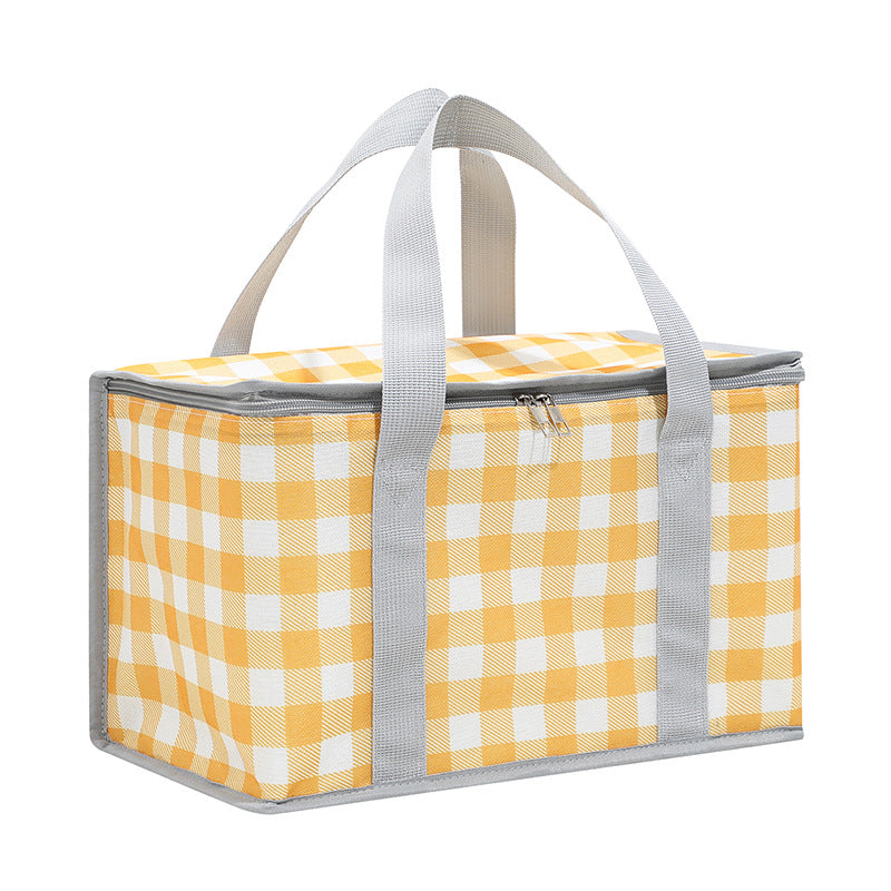 Practical and Stylish Picnic Bag Bowlift