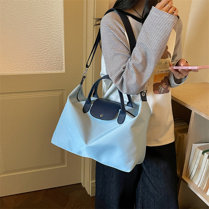 Women’s Travel and Sports Bag Bowlift