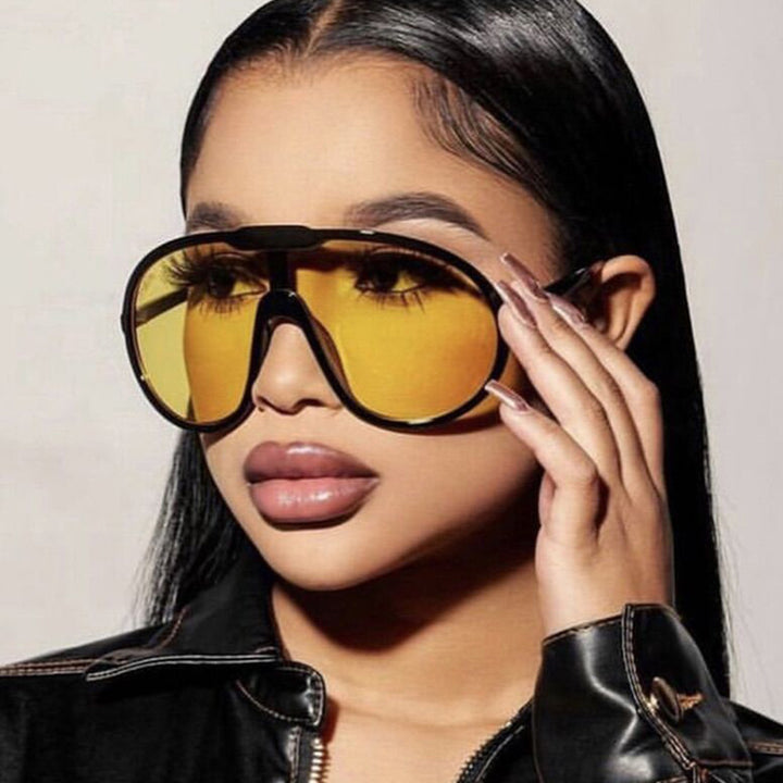 Women's futuristic transparent sunglasses with elegant shape Bowlift