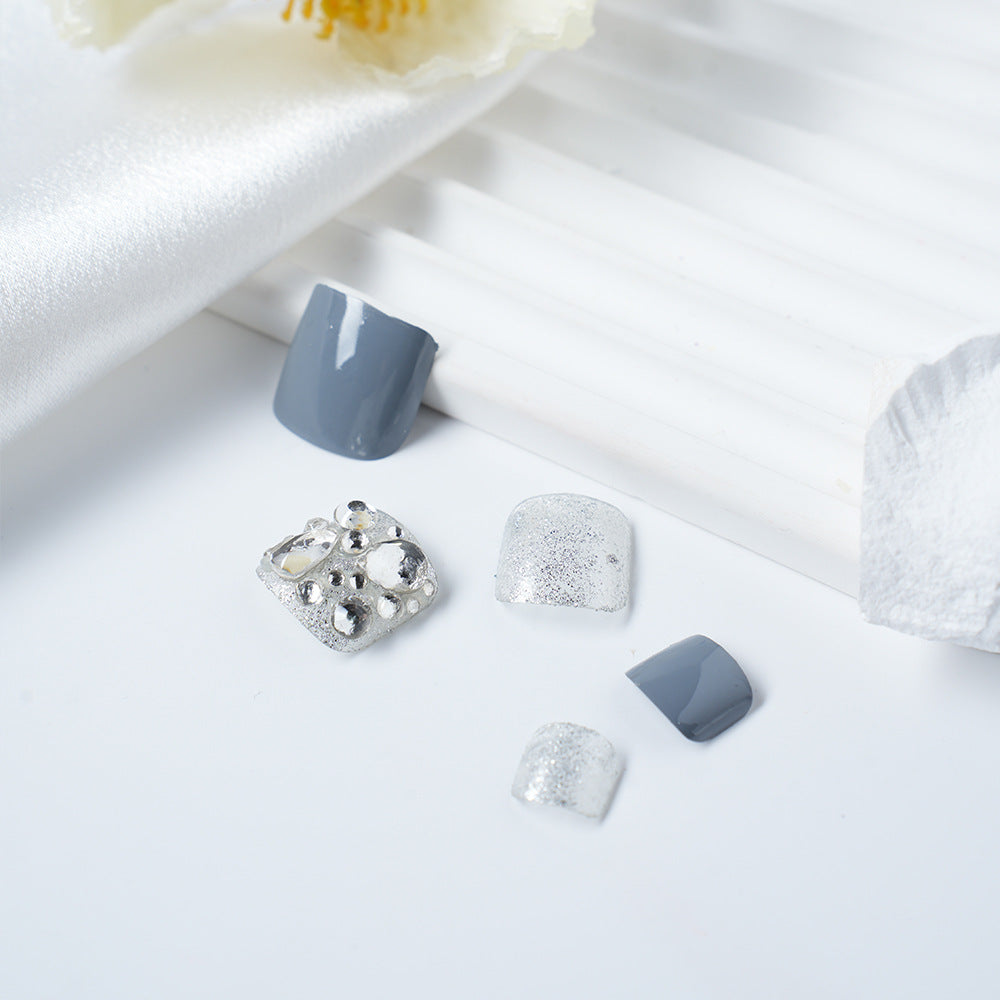 Glamorous Rhinestone Embellished Nail Tips Bowlift