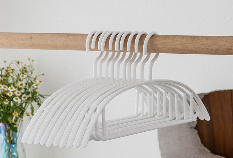 Non-Slip Versatile Clothes Hangers Bowlift