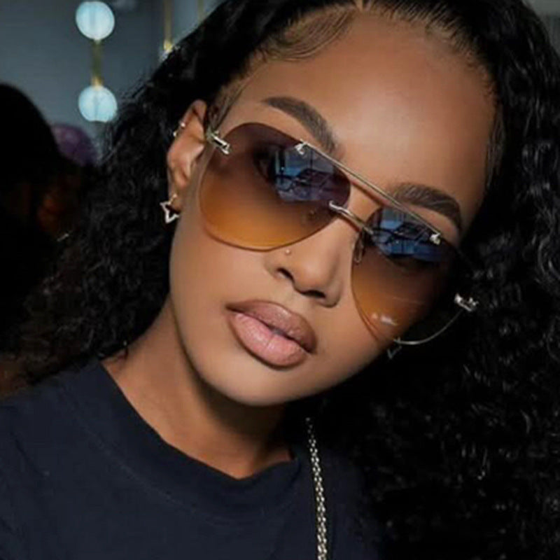 Women's elegant pilot sunglasses with UV protection and reflective lenses Bowlift