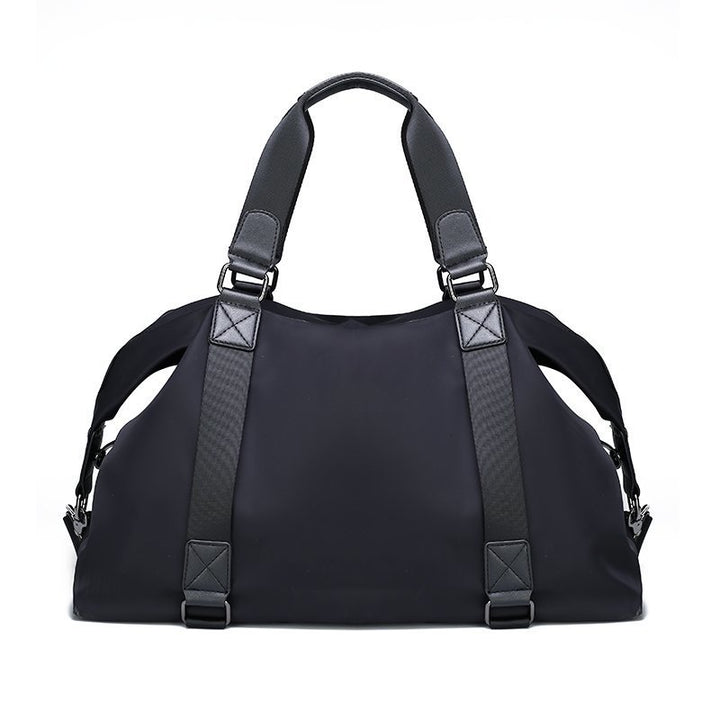 Sporty travel bag with innovative storage solution Bowlift
